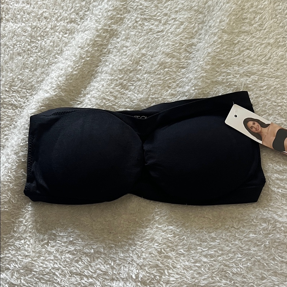 Elegant Black Strapless Bandeau by [Brand]